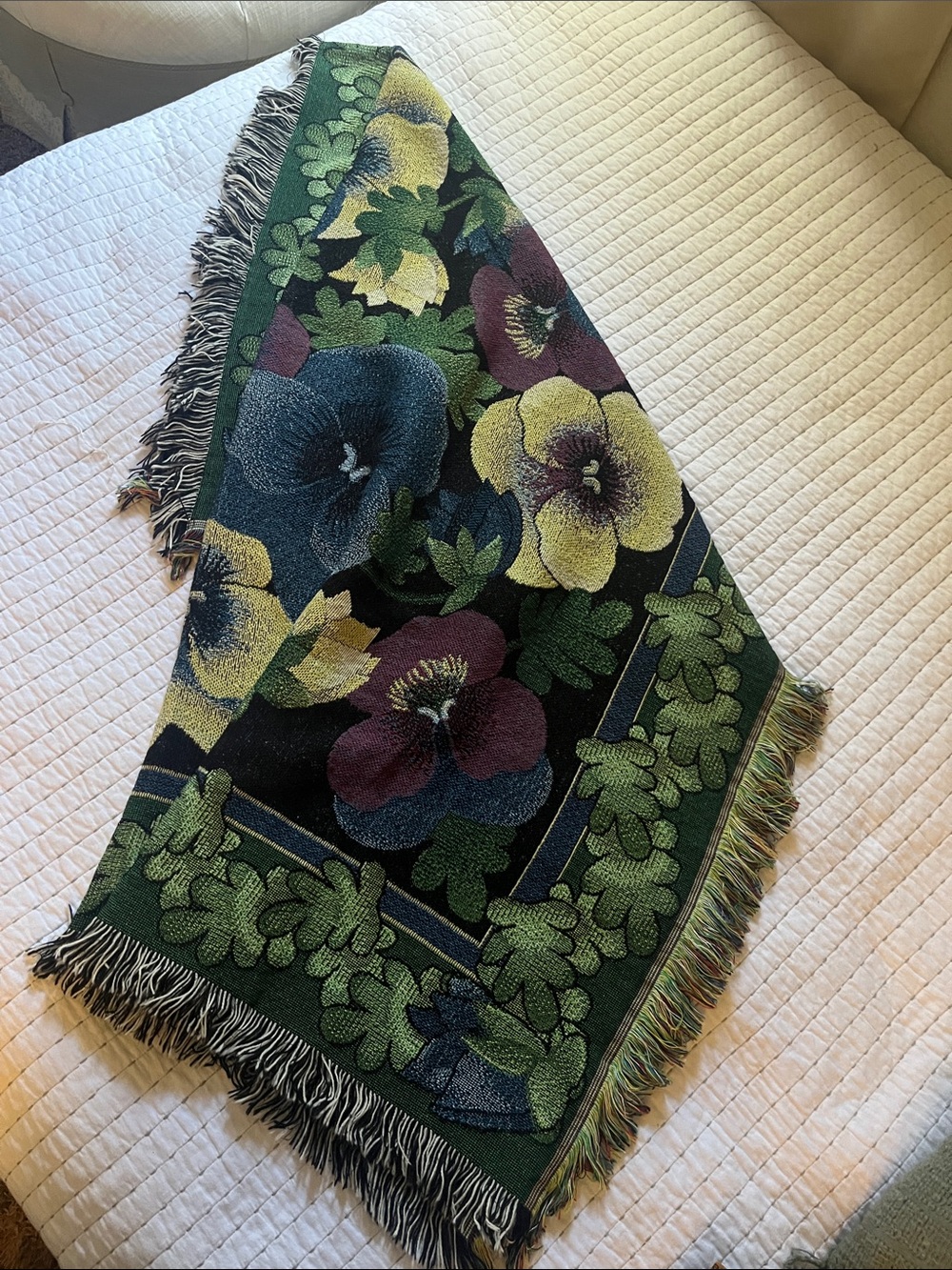 Vintage American Weavers Made in the USA Pansies Tapestry Throw Blanket